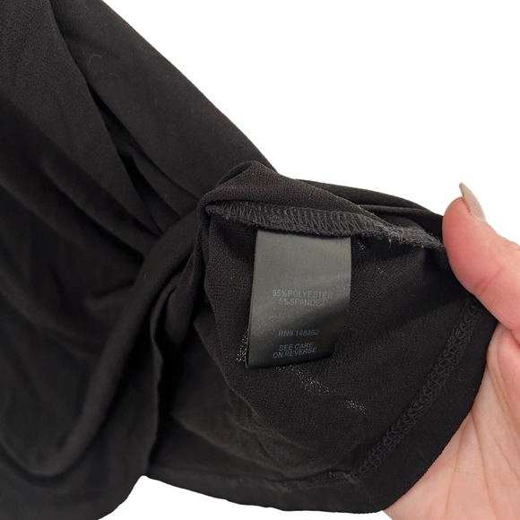 Torrid Black Long Sleeve Cold Shoulder Blouse Sz 2X - Picture 5 of 6